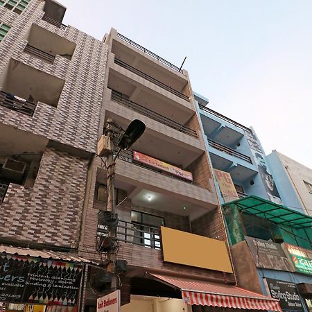 Oyo Triage Home Stay Noida Exterior foto